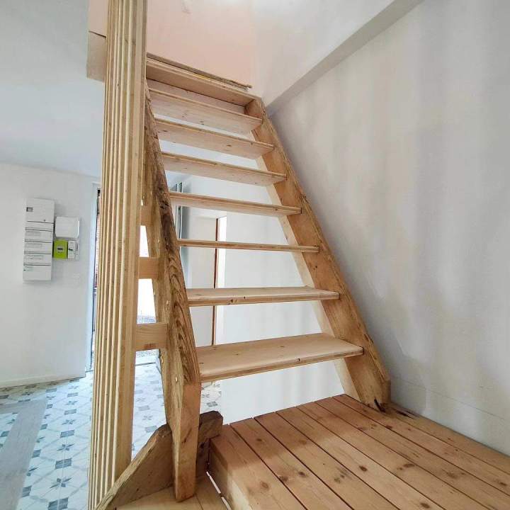 Fabricant d'escaliers en bois Cambrai